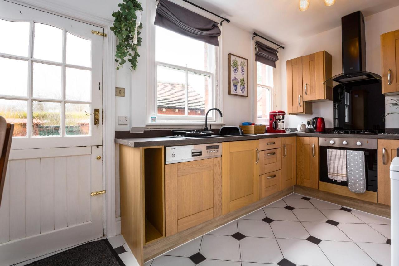 Railway Cottage, Port Sunlight - Stanley-stays *